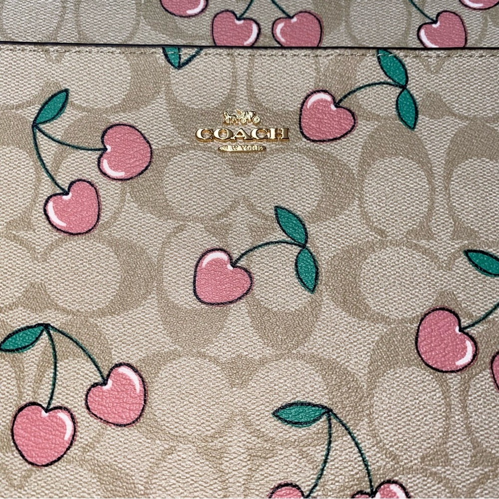 Coach 🍒 Laptop Sleeve In Signature Canvas With Heart Cherry Print New - Picture 6 of 12